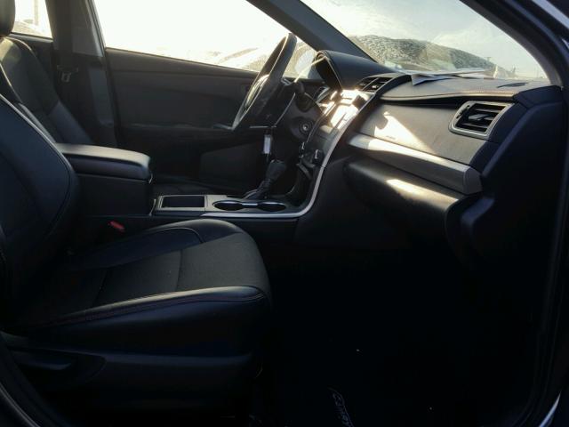 4T1BF1FK2HU374521 - 2017 TOYOTA CAMRY LE GRAY photo 5