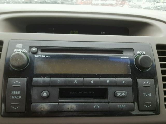 4T1BE30K33U766701 - 2003 TOYOTA CAMRY LE ოქროსფერი ფოტო 9