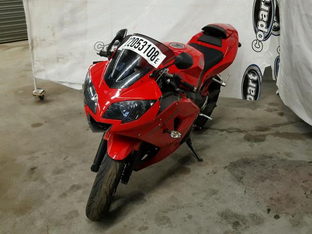 SMT810G244J193181 - 2004 TRIUMPH MOTORCYCLE DAYTONA 60 RED photo 2