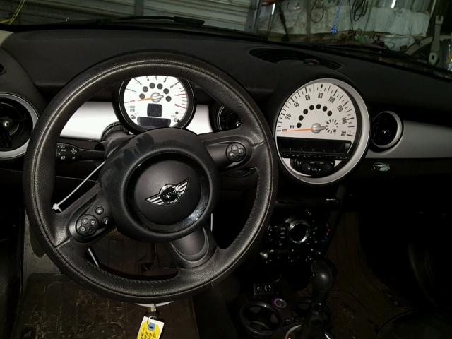 WMWSU3C54DT685465 - 2013 MINI COOPER BLACK photo 9