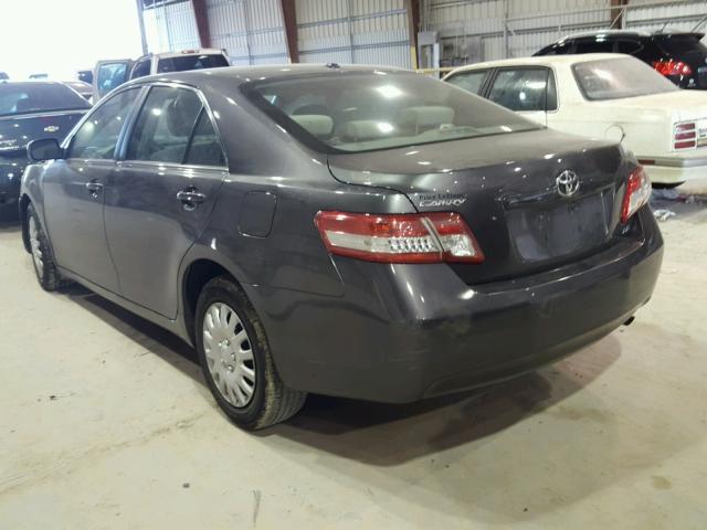 4T4BF3EK0AR009585 - 2010 TOYOTA CAMRY BASE GRAY photo 3