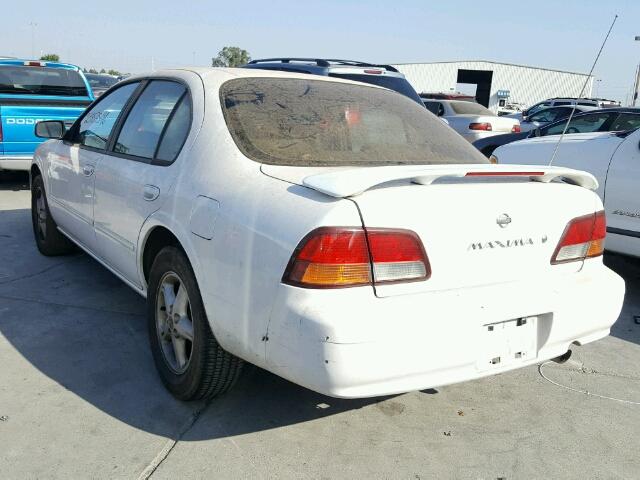 JN1CA21D2WM932566 - 1998 NISSAN MAXIMA GLE WHITE photo 3