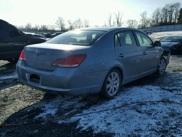 4T1BK36B35U034698 - 2005 TOYOTA AVALON XL GRAY photo 4