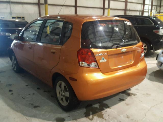 KL1TD62635B497022 - 2005 CHEVROLET AVEO BASE ORANGE photo 3