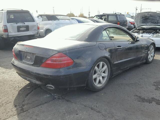 WDBSK75F83F033465 - 2003 MERCEDES-BENZ SL 500R BLACK photo 4