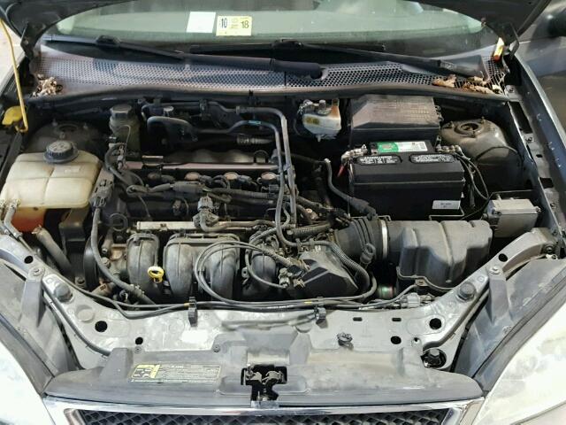 1FAFP34N25W262447 - 2005 FORD FOCUS ZX4 GRAY photo 7