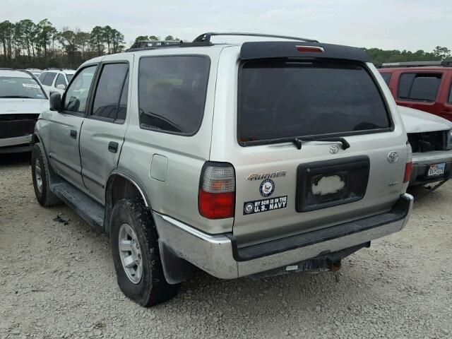 JT3GM84R4X0044978 - 1999 TOYOTA 4RUNNER SILVER photo 3