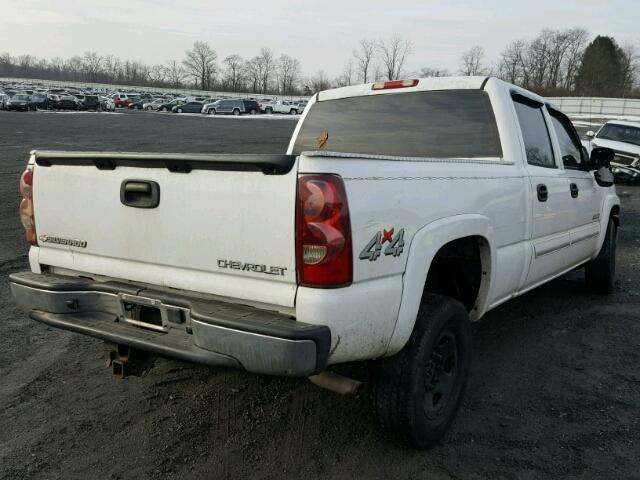 1GCGK13U83F230304 - 2003 CHEVROLET SILVERADO WHITE photo 4