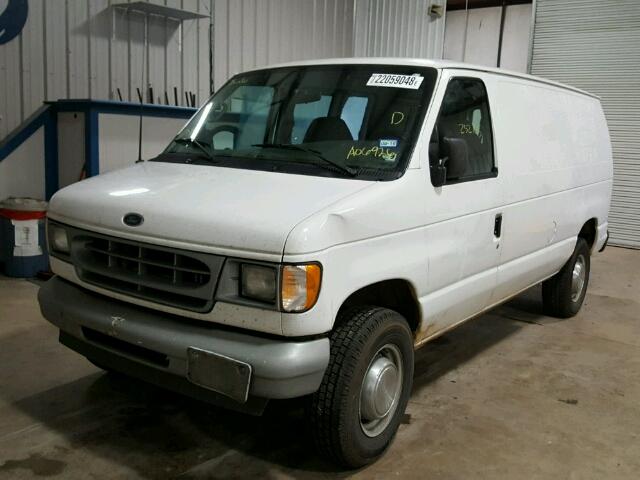 1FTNE24212HA06926 - 2002 FORD ECONOLINE WHITE photo 2