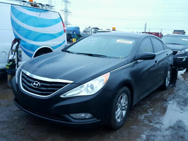 5NPEB4ACXDH681437 - 2013 HYUNDAI SONATA GLS BLACK photo 2