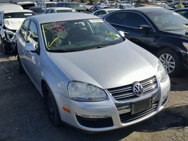 3VWJZ7AJ2AM016951 - 2010 VOLKSWAGEN JETTA S SILVER photo 1