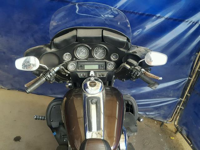 1HD1KEM22DB628092 - 2013 HARLEY-DAVIDSON FLHTK ELEC 棕色 照片 5