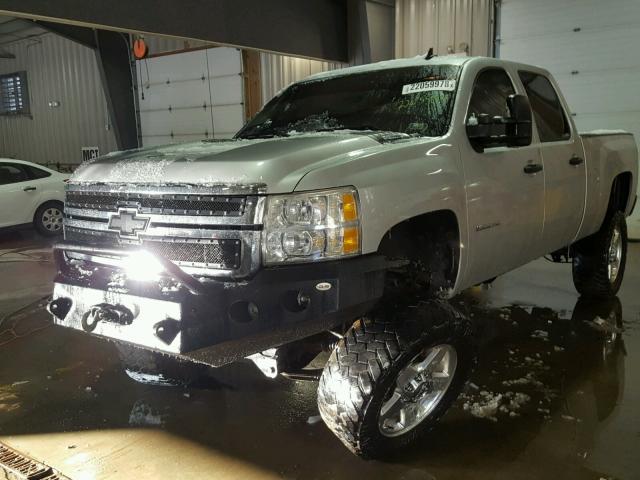 1GC1KXE85BF155424 - 2011 CHEVROLET SILVERADO SILVER photo 9