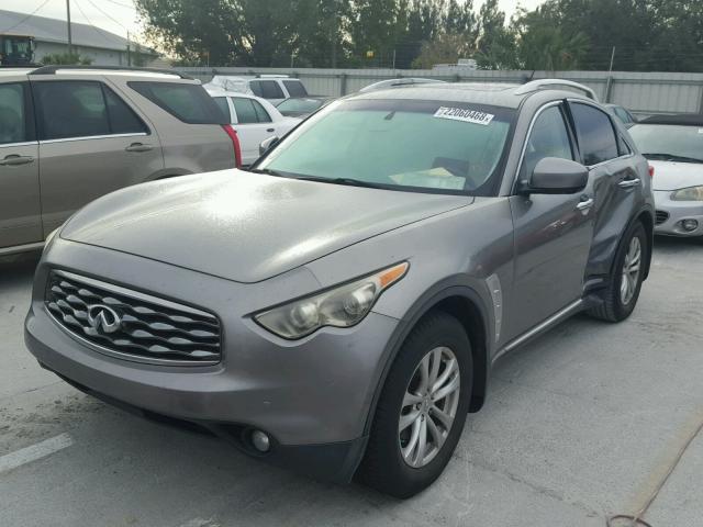 JN8AS1MU8AM801095 - 2010 INFINITI FX35 GRAY photo 2