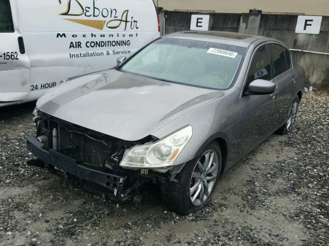 JNKCV61E99M301608 - 2009 INFINITI G37 BASE GRAY photo 2