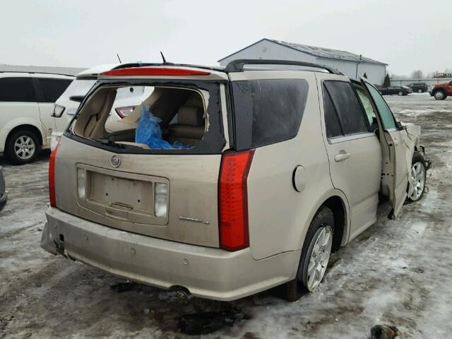 1GYEE637X70138877 - 2007 CADILLAC SRX BEIGE photo 4