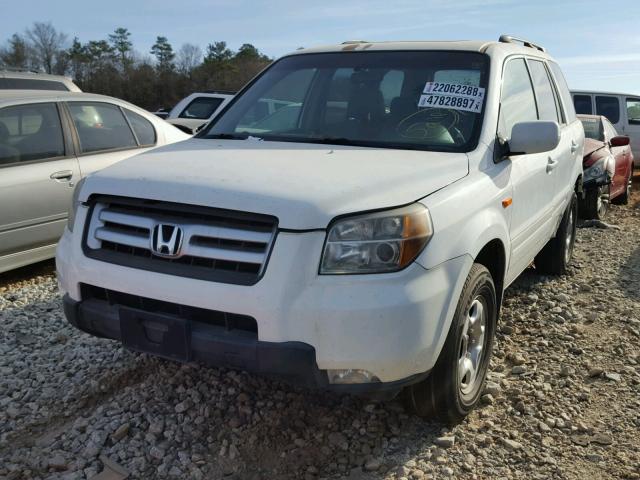 5FNYF18796B014532 - 2006 HONDA PILOT EX WHITE photo 2