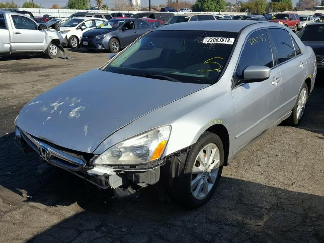 1HGCM66407A104024 - 2007 HONDA ACCORD SE SILVER photo 2