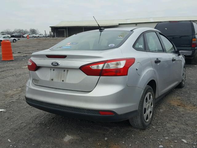 1FAHP3E21CL298075 - 2012 FORD FOCUS S SILVER photo 4