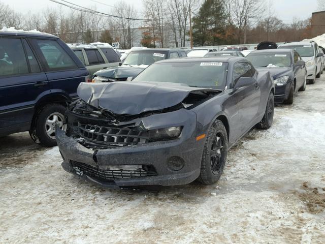 2G1FE1E38D9240714 - 2013 CHEVROLET CAMARO LS BLUE photo 2