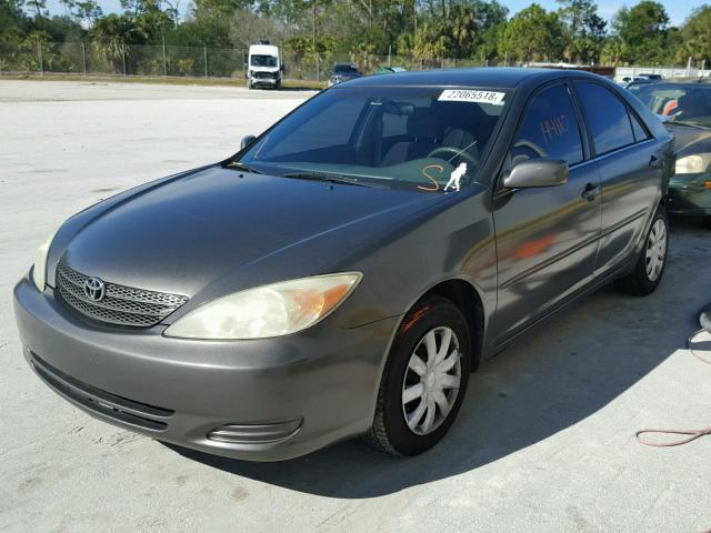 4T1BE32K74U891537 - 2004 TOYOTA CAMRY LE GRAY photo 2