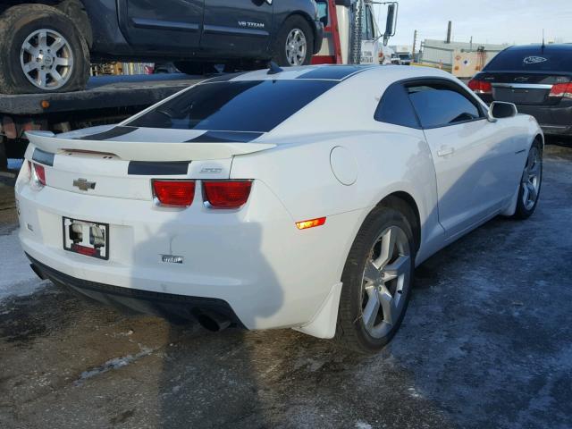 2G1FS1EW0A9215448 - 2010 CHEVROLET CAMARO SS WHITE photo 4