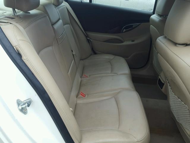 1G4GF5E31CF136969 - 2012 BUICK LACROSSE P WHITE photo 6