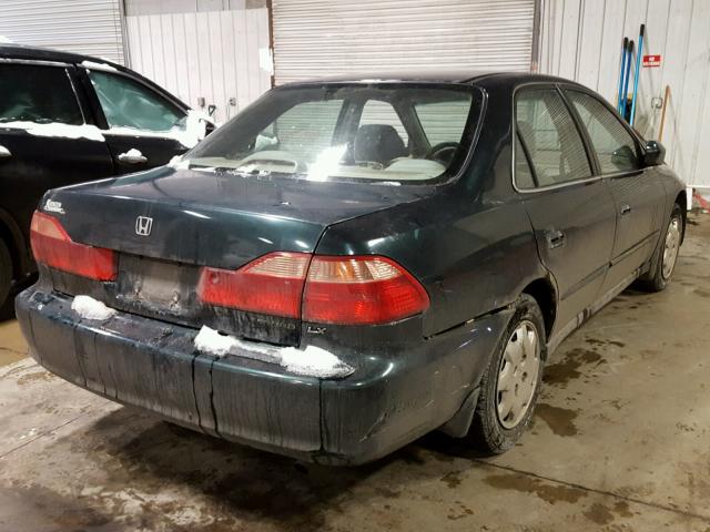 1HGCG564XXA102895 - 1999 HONDA ACCORD LX GREEN photo 4