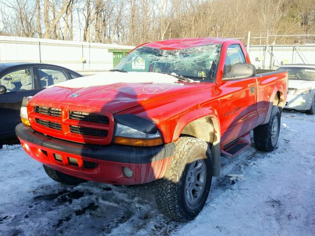 1B7GG26N11S303609 - 2001 DODGE DAKOTA RED photo 2