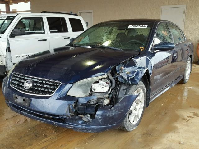 1N4AL11DX5N900536 - 2005 NISSAN ALTIMA S BLUE photo 2