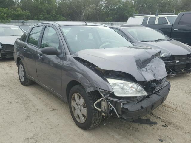 1FAHP34N67W192155 - 2007 FORD FOCUS ZX4 GRAY photo 1