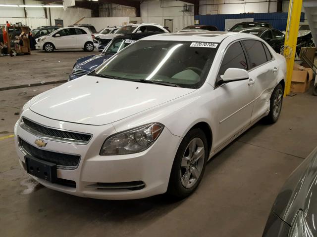 1G1ZC5E08AF324373 - 2010 CHEVROLET MALIBU 1LT WHITE photo 2