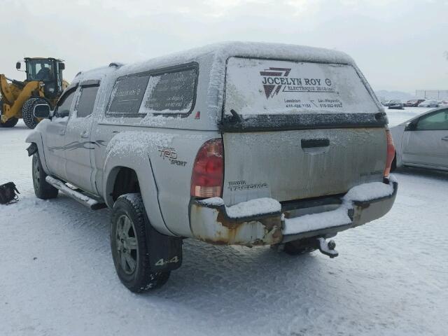 5TEMU52N27Z336383 - 2007 TOYOTA TACOMA DOU SILVER photo 3