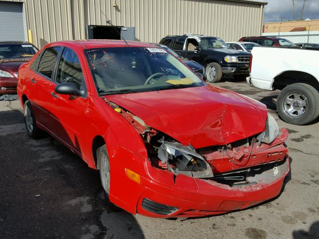 1FAFP34NX6W129968 - 2006 FORD FOCUS ZX4 RED photo 1