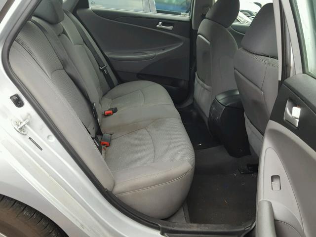 5NPEB4AC3EH816730 - 2014 HYUNDAI SONATA GLS SILVER photo 6