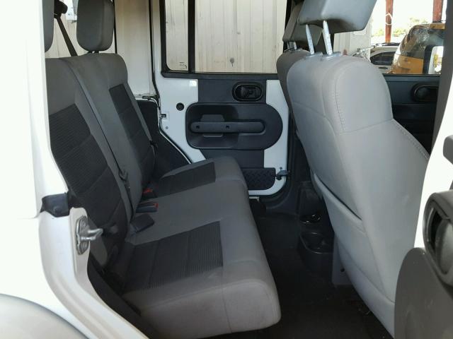 1J4BZ3H14AL120309 - 2010 JEEP WRANGLER U WHITE photo 6