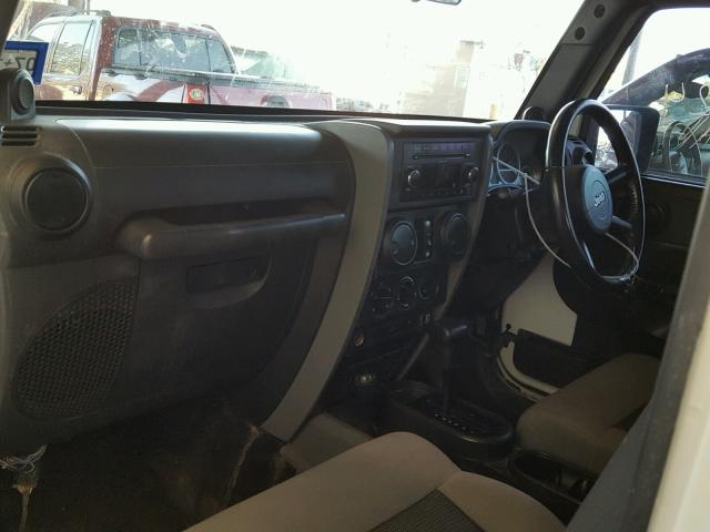 1J4BZ3H14AL120309 - 2010 JEEP WRANGLER U WHITE photo 9