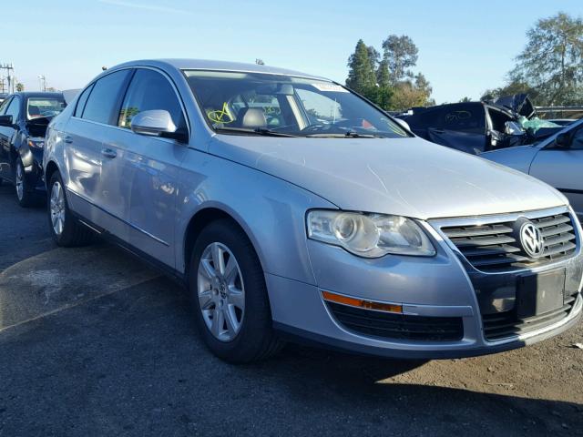 WVWJK73C18P077170 - 2008 VOLKSWAGEN PASSAT TUR SILVER photo 1