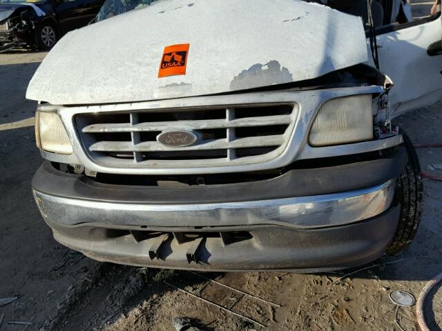 1FTZX1720YNB31444 - 2000 FORD F150 WHITE photo 7