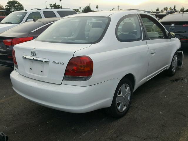 JTDAT123930267215 - 2003 TOYOTA ECHO WHITE photo 4