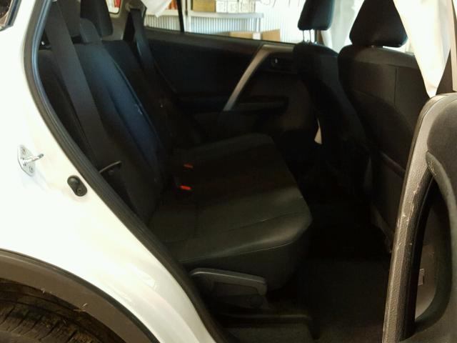 2T3BFREV0HW635551 - 2017 TOYOTA RAV4 LE Ağ foto 6