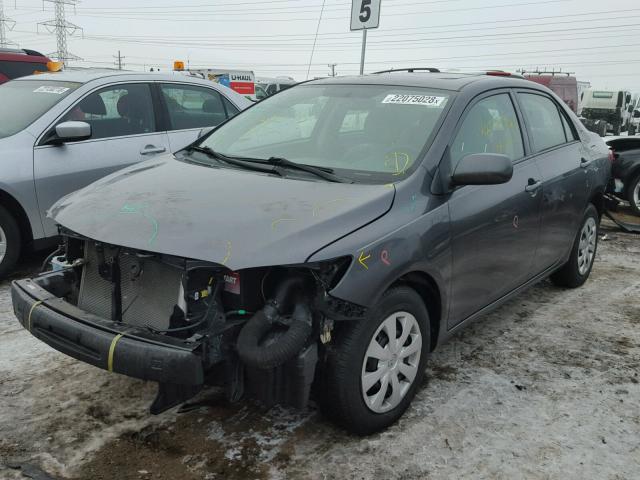 1NXBU4EE0AZ290495 - 2010 TOYOTA COROLLA BA GRAY photo 2