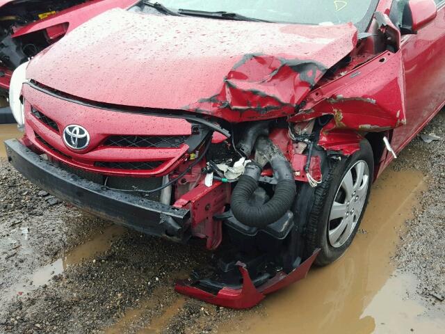 2T1BU4EE9BC635512 - 2011 TOYOTA COROLLA BA RED photo 9