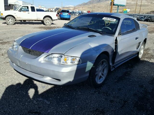 1FAFP42X6WF127824 - 1998 FORD MUSTANG GT SILVER photo 2