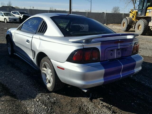 1FAFP42X6WF127824 - 1998 FORD MUSTANG GT SILVER photo 3