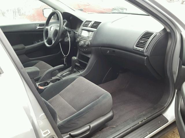 1HGCM56484A107405 - 2004 HONDA ACCORD LX SILVER photo 5