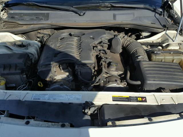 2D4FV48V15H605282 - 2005 DODGE MAGNUM SXT WHITE photo 7