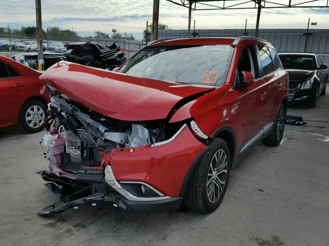 JA4AD3A32HZ006015 - 2017 MITSUBISHI OUTLANDER RED photo 2