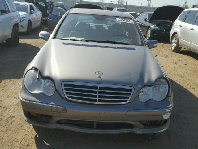 WDBRF40J85F702186 - 2005 MERCEDES-BENZ C 230K SPO SILVER photo 9