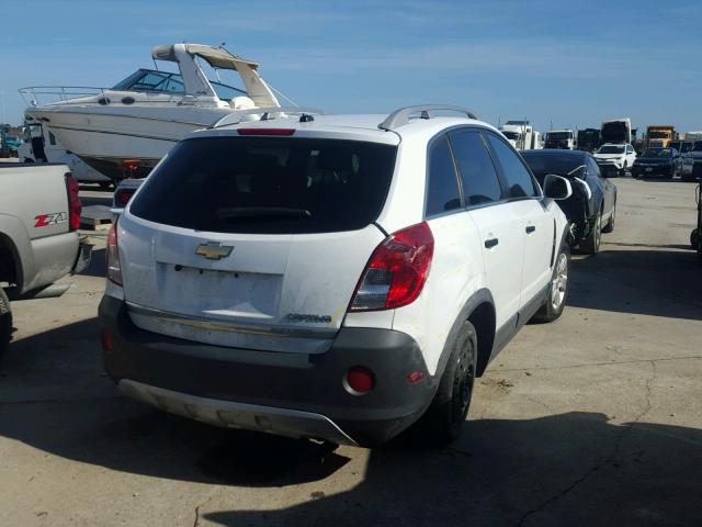 3GNAL2EK7DS621260 - 2013 CHEVROLET CAPTIVA LS WHITE photo 4